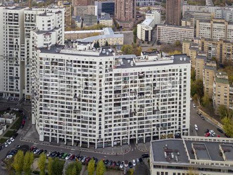 комерційна за адресою Євгена Коновальця вул. (Щорса), 44-А