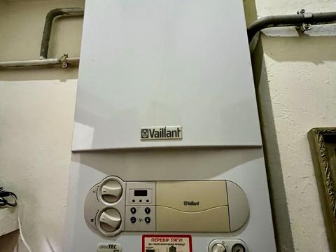 комерційна за адресою Львів, Різні пл., 1