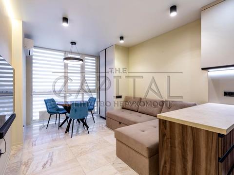 квартира за адресою Салютна вул., 2к17