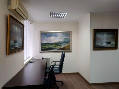 комерційна за адресою Олександра Кониського вул., 65