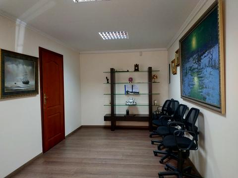 комерційна за адресою Олександра Кониського вул., 65