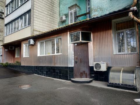 комерційна за адресою Олександра Кониського вул., 65