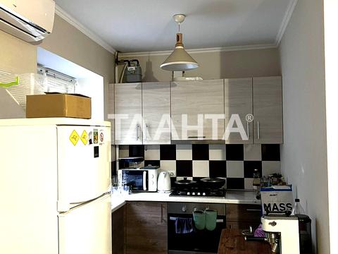 квартира за адресою Івана Луценка пров., 12