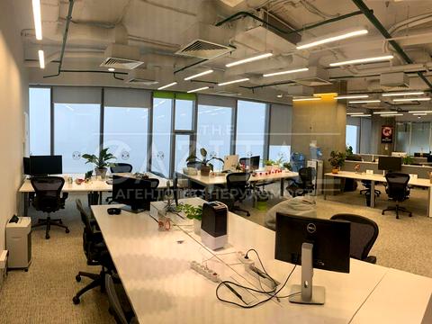 комерційна за адресою Спортивна пл., 1