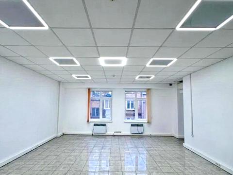 комерційна за адресою Київ, Лєскова вул., 4