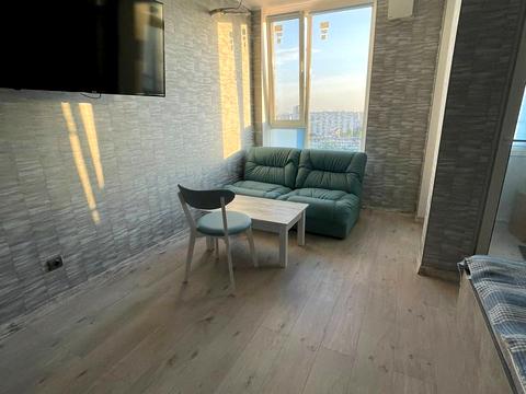 квартира за адресою Соборності просп. (Возз'єднання), 17 к2