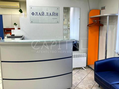 комерційна за адресою Петра Григоренка просп., 1-Б