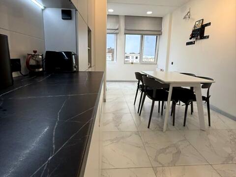 квартира за адресою Юнацька вул., 6