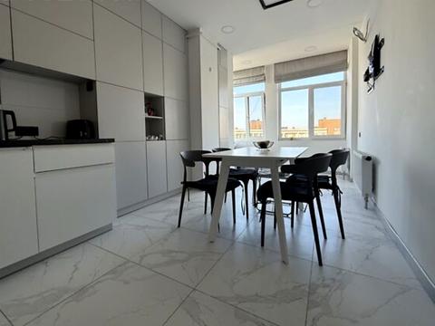 квартира за адресою Юнацька вул., 6