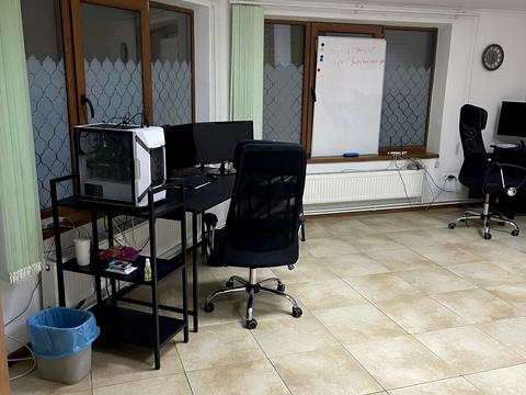 комерційна за адресою Павла Ковжуна вул., 6