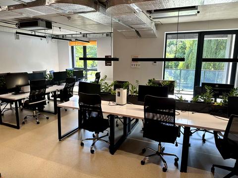 коммерческая по адресу Стуса ул. (Островского), 12