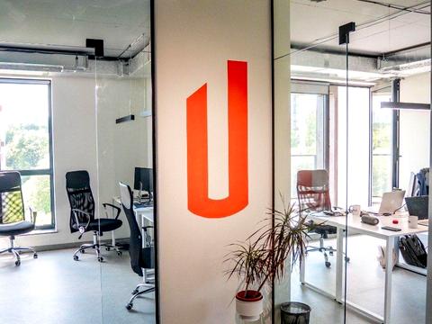 коммерческая по адресу Стуса ул. (Островского), 12