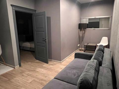 квартира за адресою Лабораторний пров., 7