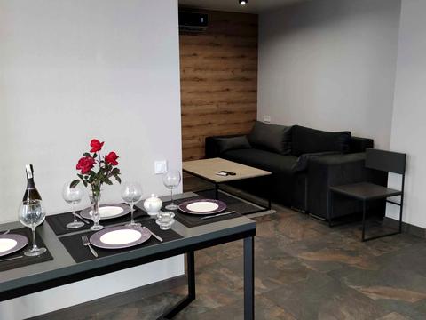 квартира за адресою Микільсько-Слобідська вул., 8