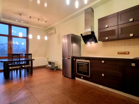 квартира за адресою Євгена Коновальця вул. (Щорса), 32-В