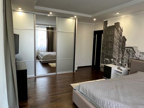 квартира за адресою Івана Величковського вул., 7