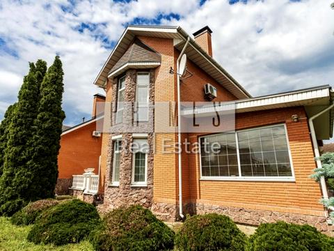 будинок за адресою Кар'єрна вул.