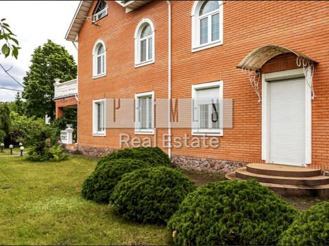 будинок за адресою Кар'єрна вул.