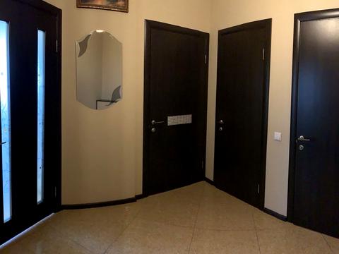 квартира за адресою Небесної Сотні просп. (Маршала Жукова), 3А/1