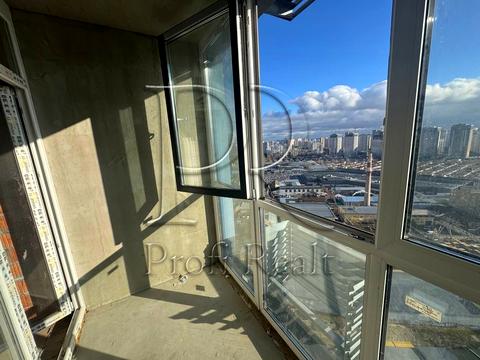 квартира за адресою Дніпровська набережна вул., 17-К