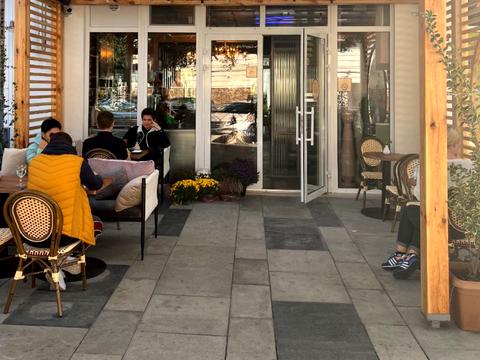 коммерческая по адресу Львовская ул., 15б