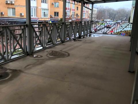 комерційна за адресою Володимира Івасюка просп. (Героїв Сталінграду), 4-А