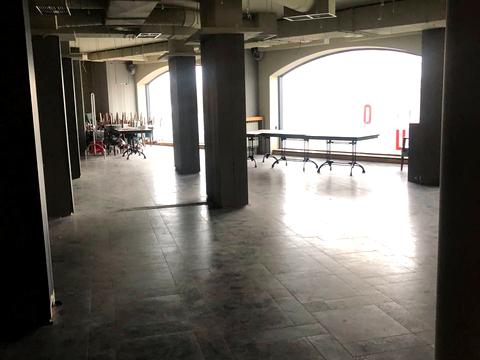 комерційна за адресою Володимира Івасюка просп. (Героїв Сталінграду), 4-А