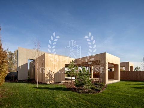 дом по адресу Лісова