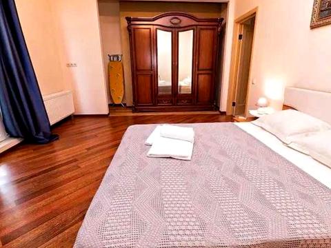 квартира по адресу Военный спуск, 5/1