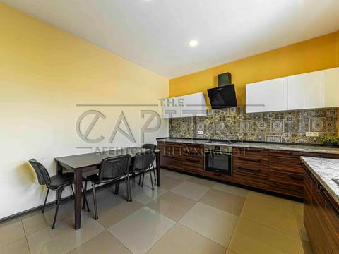 будинок за адресою Київ, Богатирська вул.