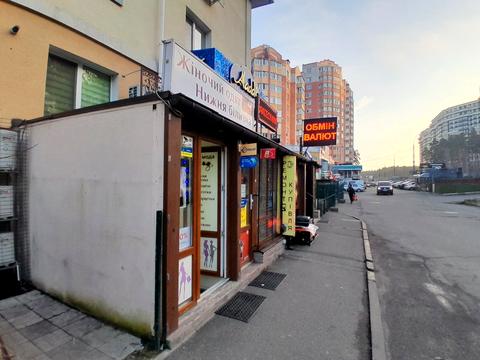 комерційна за адресою Університетська вул., 2/1К