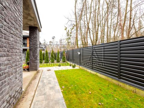 будинок за адресою Валерія Лобановського вул.