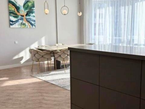 квартира за адресою Василя Тютюнника вул. (Анрі Барбюса), 37/1