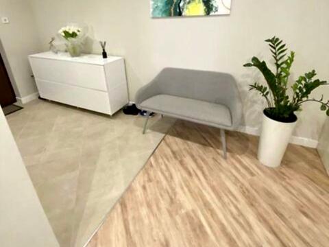 квартира за адресою Василя Тютюнника вул. (Анрі Барбюса), 37/1