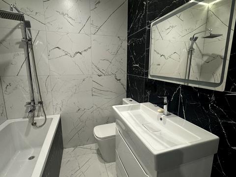 квартира за адресою Степана Бандери вул., (Будинок 4)