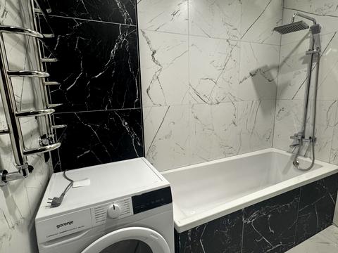 квартира за адресою Степана Бандери вул., (Будинок 4)