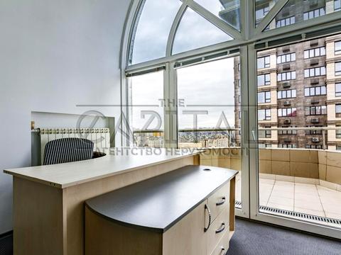 комерційна за адресою Левка Лук'яненка вул. (Маршала Тимошенка), 29