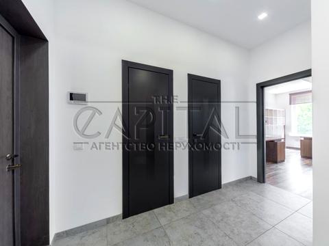 комерційна за адресою Василя Тютюнника вул. (Анрі Барбюса), 28-А