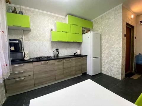 квартира за адресою Каштанова вул., 8