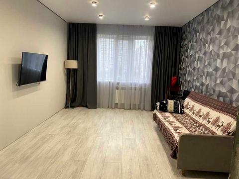 квартира за адресою Каштанова вул., 8