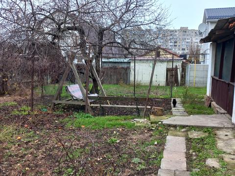 будинок за адресою Небесної сотні, 101