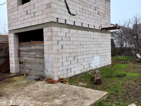 будинок за адресою Небесної сотні, 101