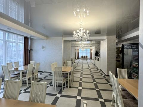 комерційна за адресою Олекси Довбуша вул., 15