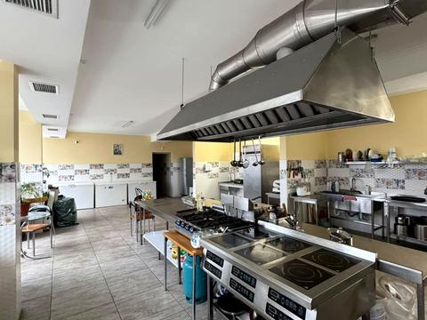 комерційна за адресою Олекси Довбуша вул., 15