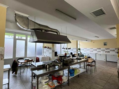 комерційна за адресою Олекси Довбуша вул., 15