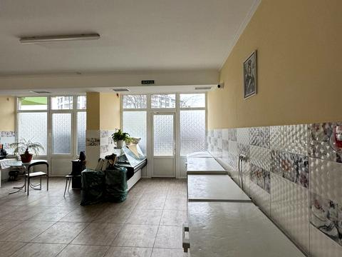 комерційна за адресою Олекси Довбуша вул., 15