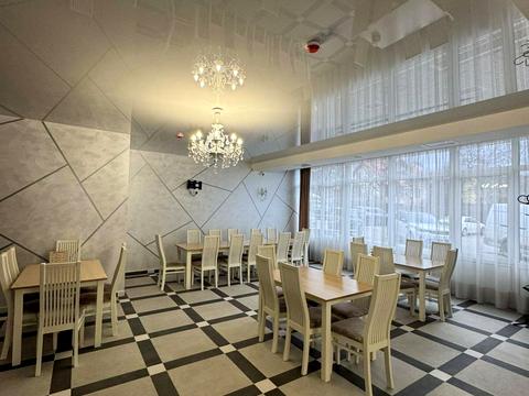 комерційна за адресою Олекси Довбуша вул., 15