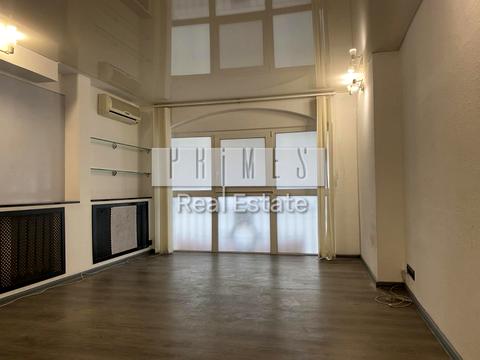 комерційна за адресою Академіка Богомольця вул., 5