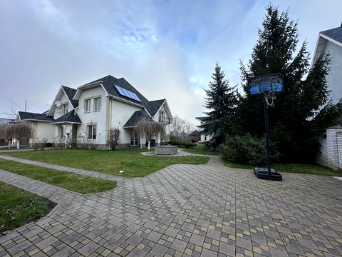 будинок за адресою Центральна вул.