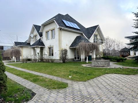 будинок за адресою Центральна вул.